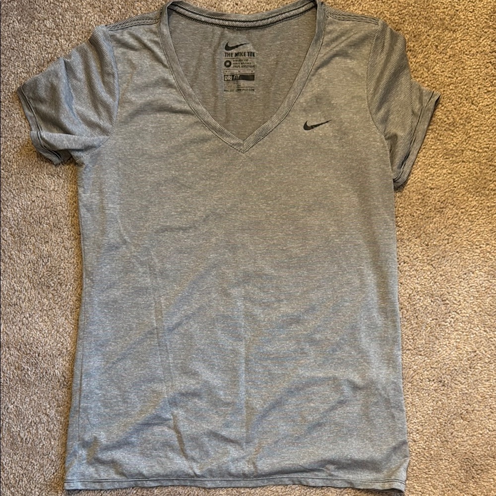 Nike tee